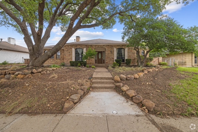 Building Photo - 1527 Estates Way