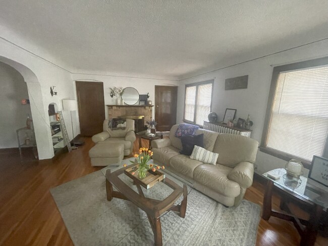 Foto del edificio - 4800 Xerxes Ave S