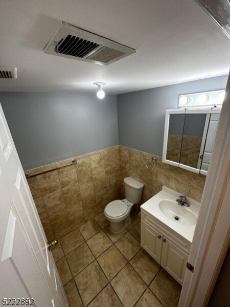 Building Photo - 587 Bergen St