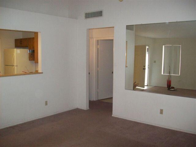 Foto del edificio - 3122 E Topeka Dr