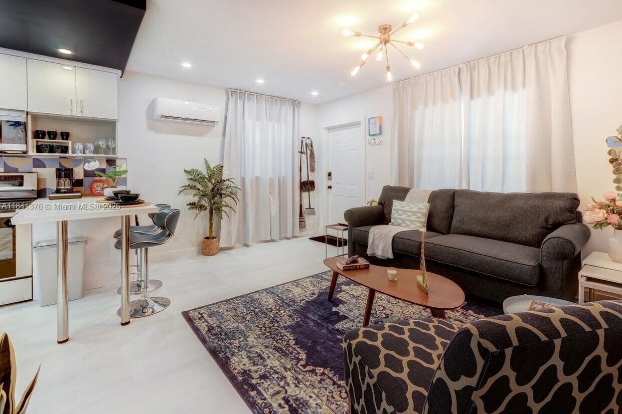 Foto principal - 2302 Taylor St