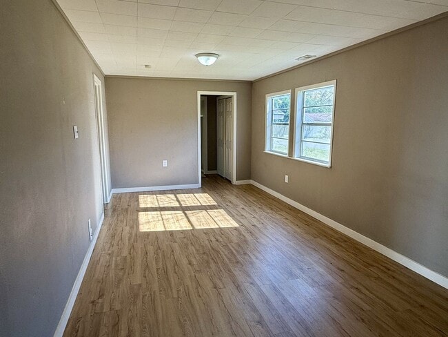 Building Photo - Maryville 37804 - 3 bedroom 2 bath - call ...