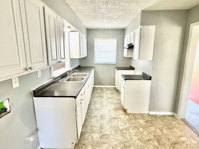 Building Photo - Renovated 3 BR home in the Frayser area, Now Available!