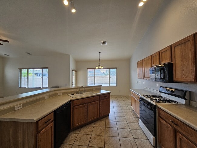 Building Photo - 7491 W Colony Park Dr
