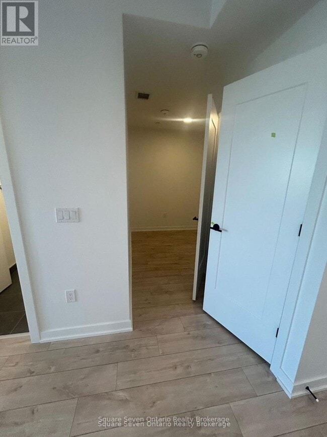 Building Photo - 720 Whitlock Ave