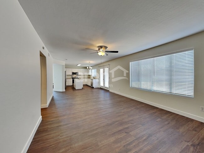 Foto del edificio - 5230 W Ian Dr