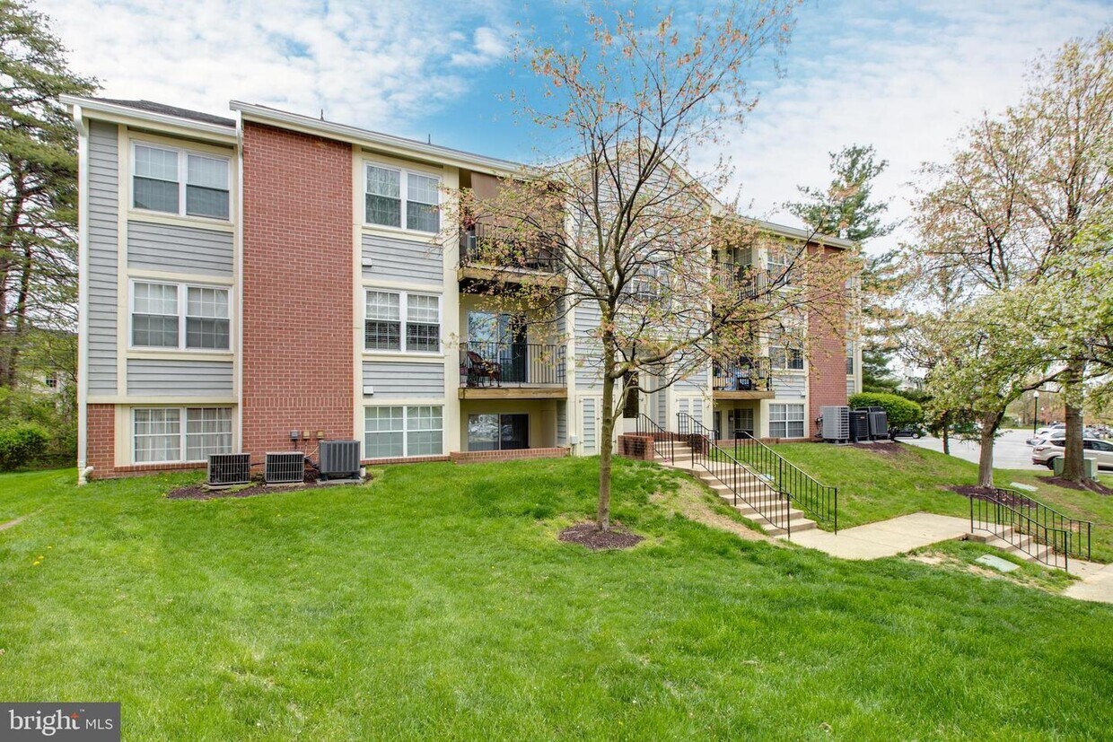 101 Water Fountain Way Unit 102, Glen Burnie, MD 21060 Apartment for