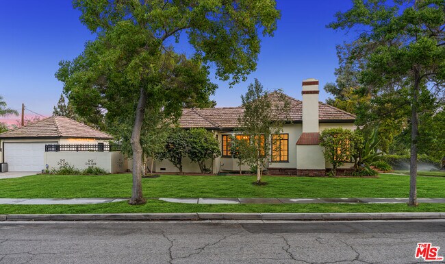 Foto del edificio - 1616 Grandview Ave