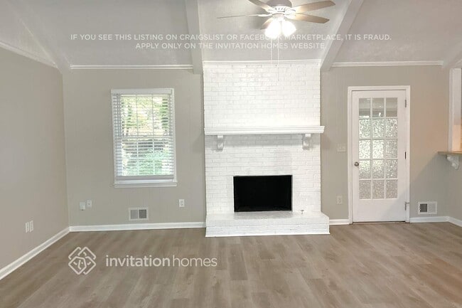 Building Photo - 1734 Lamancha Dr NW