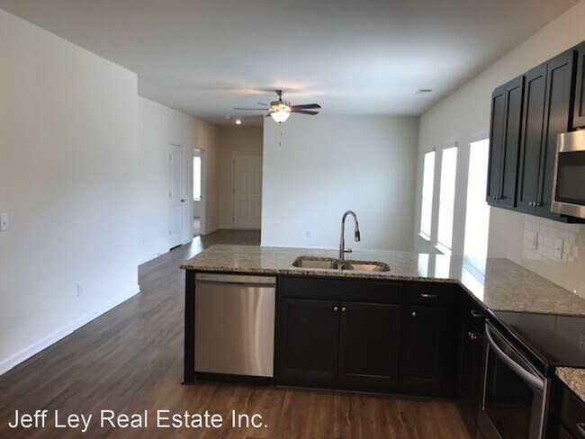 Building Photo - 3 br, 2 bath House - 2300 Countess Aly