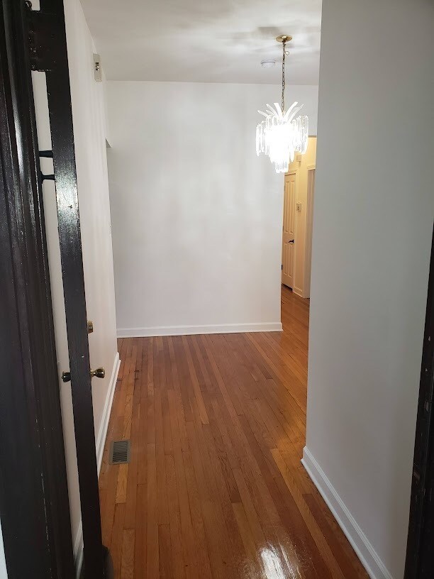 Building Photo - 7127 S Eberhart Ave