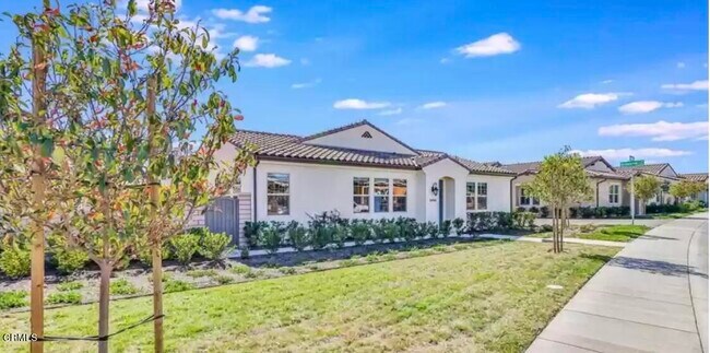 Building Photo - 2498 Cherry Tree Dr