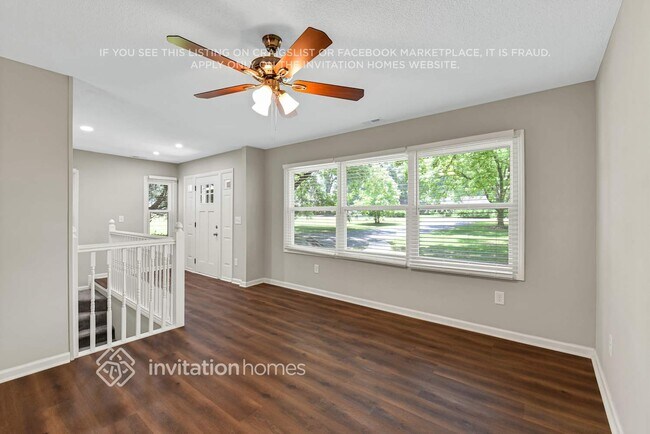 Foto del edificio - 2221 Gemway Dr