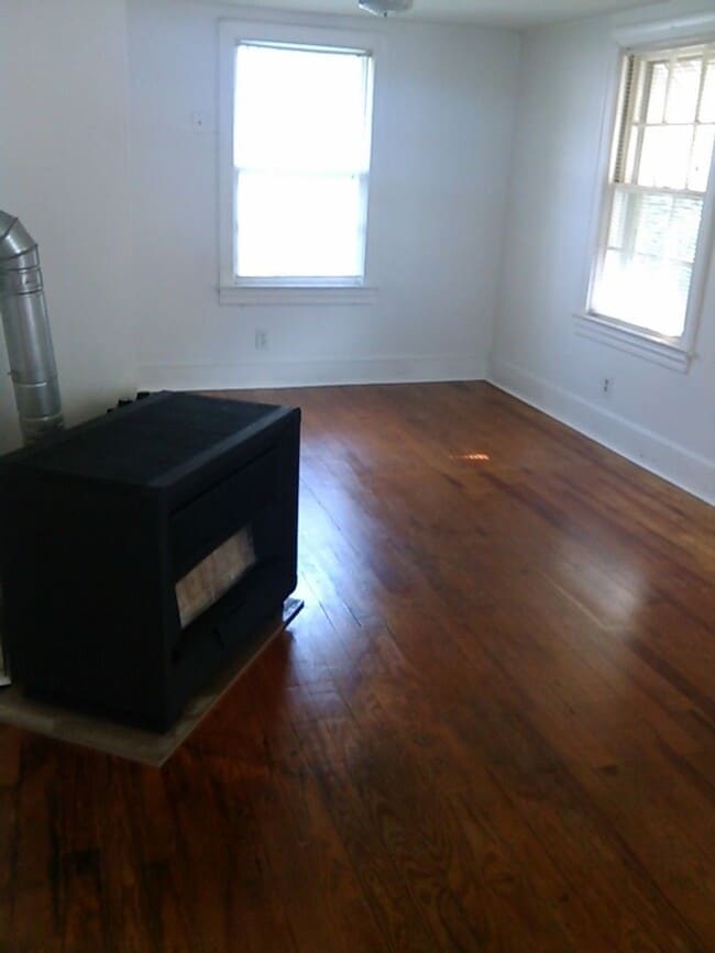 Photo - 120 S Graham St Apartment