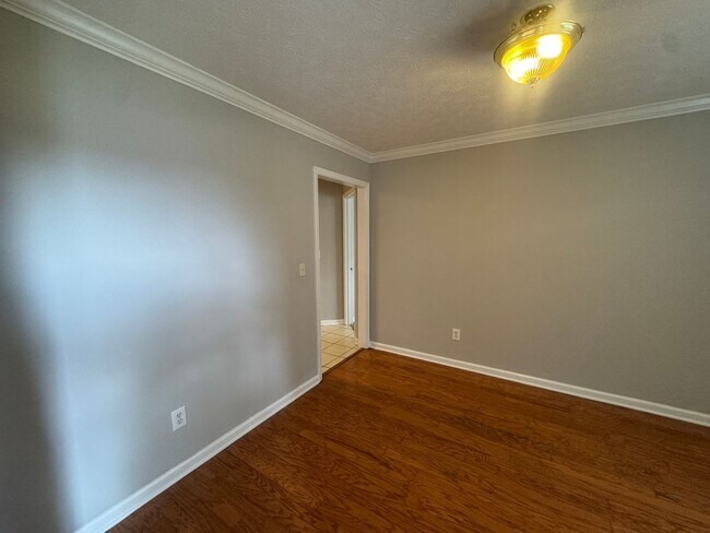 Foto del edificio - 7002 Oak Side Ct