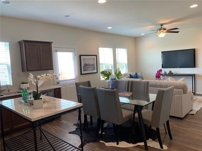 Building Photo - 13002 Carswell St