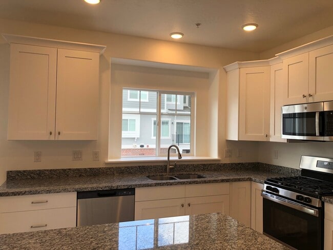 Building Photo - 4217 W Scofield Park Ct