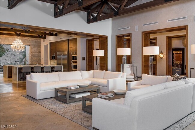 Foto del edificio - 5 Promontory Pointe Ln