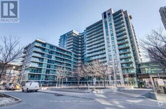 Building Photo - 209-1209 Fort York Blvd