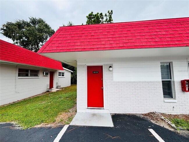 Foto del edificio - 1310 Lexington Ct