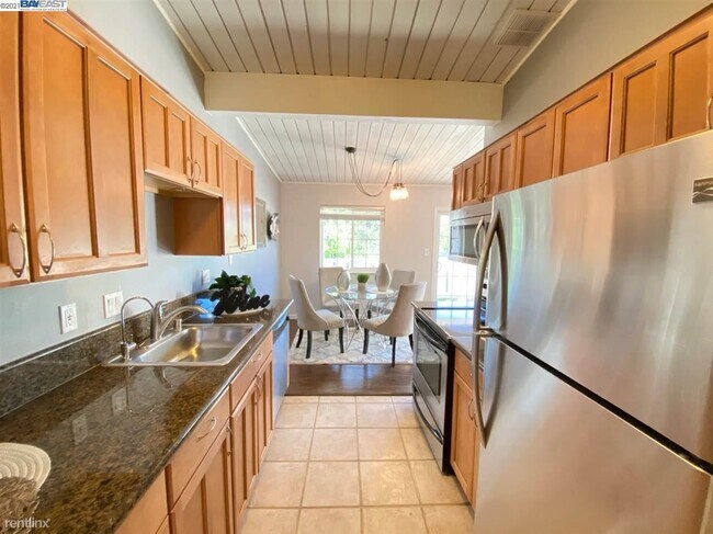 Foto del edificio - 2 br, 2 bath Condo - 845 Division St