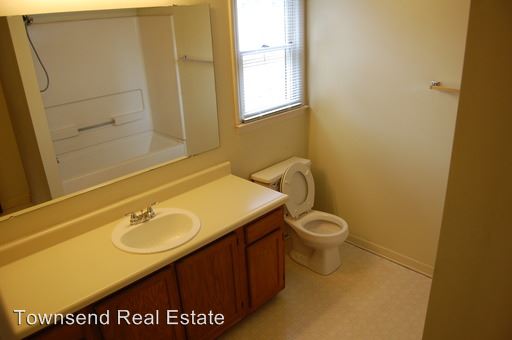 Building Photo - 6829 Pin Oak Ln