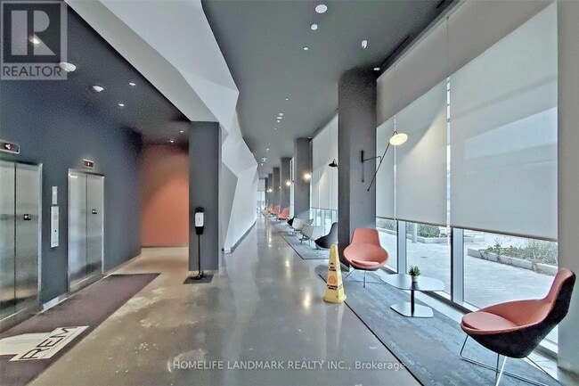 Building Photo - 10 Rouge Valley Dr W
