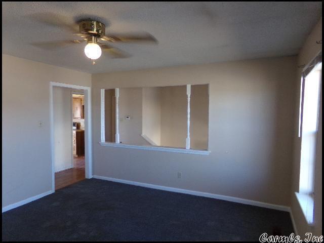 Building Photo - 1313 Country Club Rd