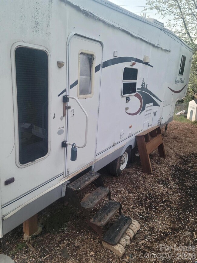 Foto del edificio - 7908 McIlwaine Rd