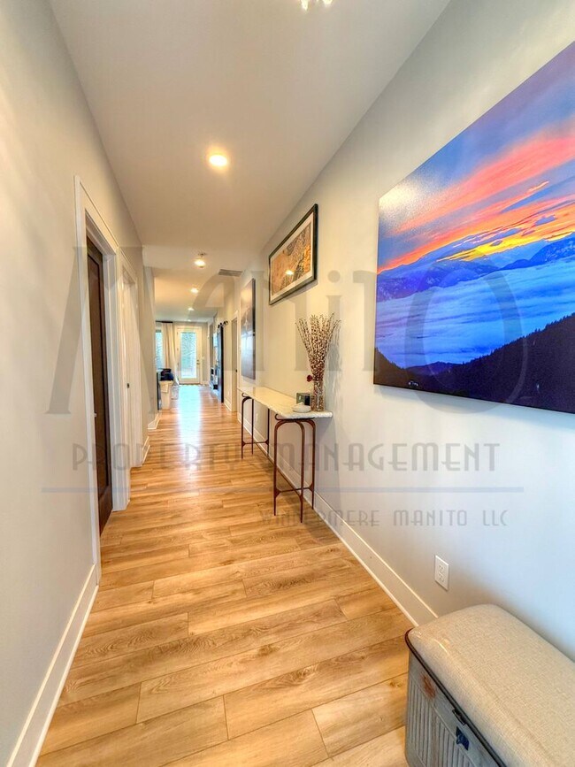 Foto del edificio - Spacious South Hill Home
