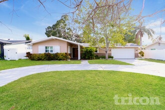 Building Photo - 1641 Patlin Cir N