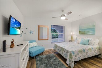 Building Photo - 9101 Vanderbilt Dr