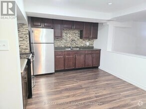 Building Photo - 28 Fairmeadow Pl