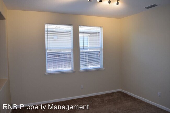 Building Photo - 4 br, 2 bath House - 7229 Roycroft Drive