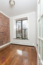 Building Photo - 219 E 28th St