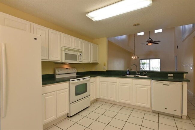 Building Photo - 2203 Cypress Knee Loop