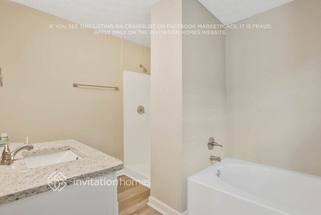 Foto del edificio - 8336 Ramblin Ct