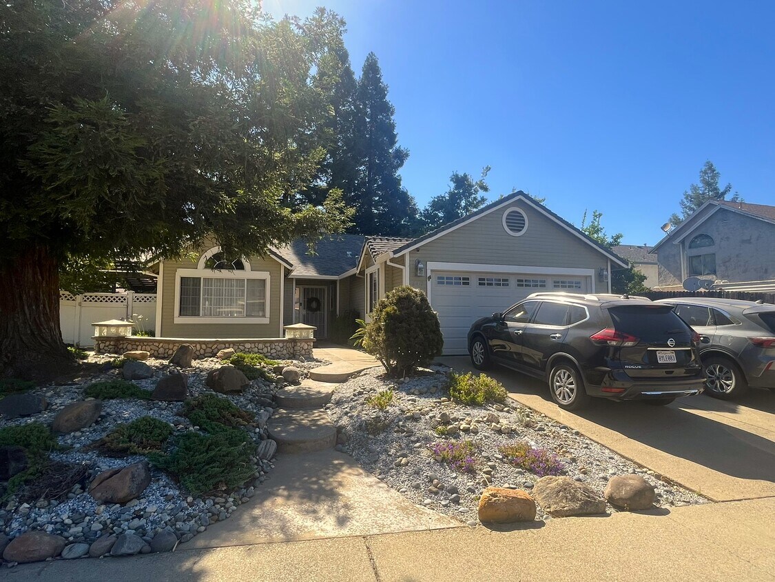Foto principal - 647 Hovey Way