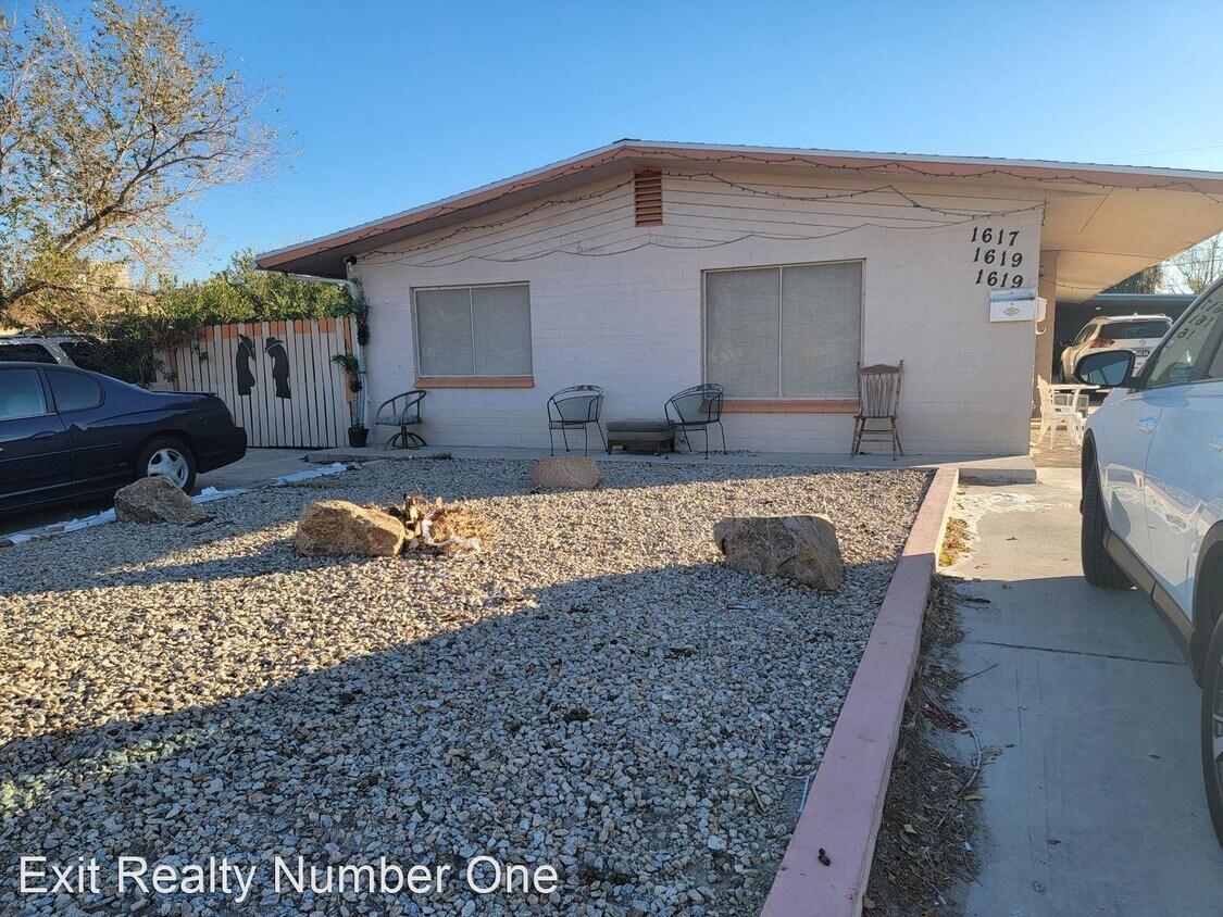 Primary Photo - 2 br, 1 bath House - 1619 E. Nelson Avenue