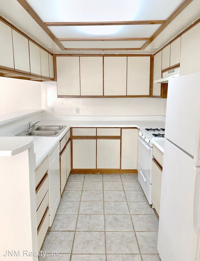 Foto del edificio - 15603 Parthenia St