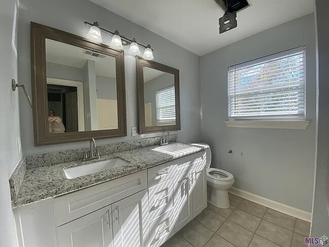 Photo - 39021 Prairie S Dr House