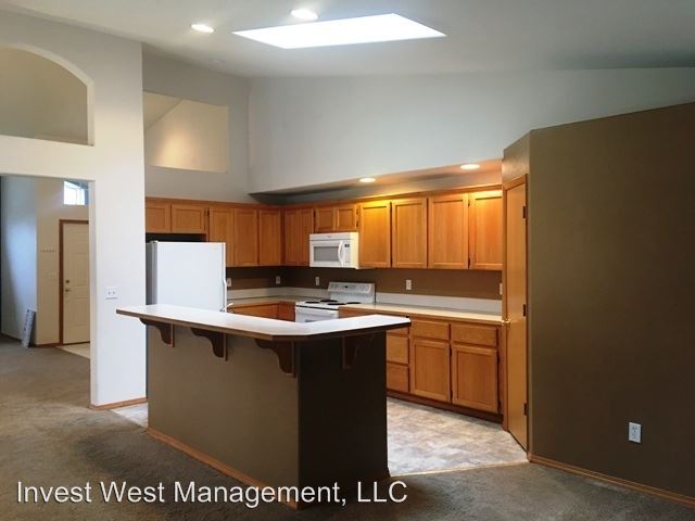 Building Photo - 113 NW 146th St
