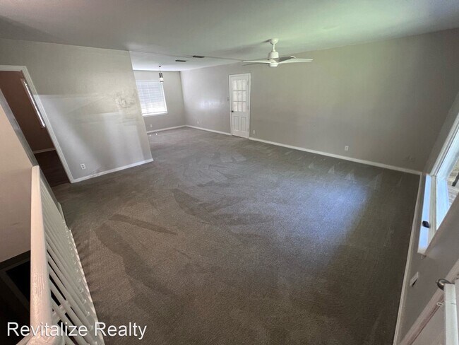 Building Photo - 4 br, 2.5 bath House - 4317 Packingham Dr,