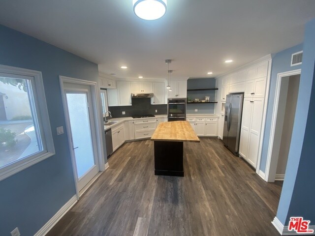 Foto principal - 3192 Queensbury Dr