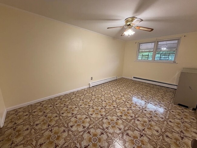 Photo - 854 Throgs Neck Expy Apartment