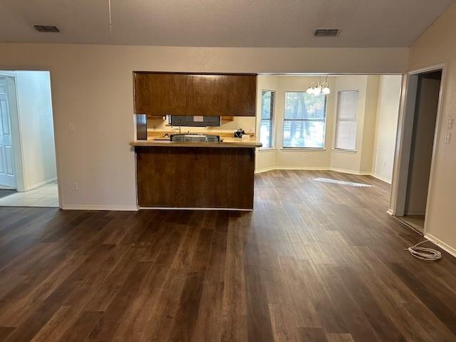 Building Photo - 601 Acorn Dr