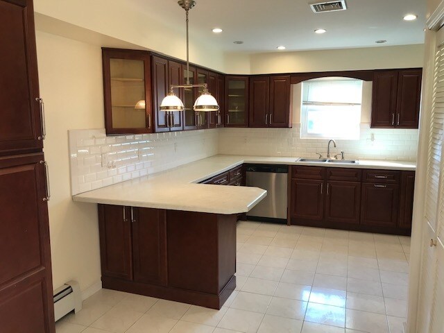 Foto del edificio - 170 Grand Blvd