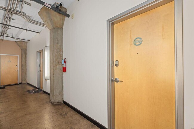 Foto del edificio - 1619 Washington Ave