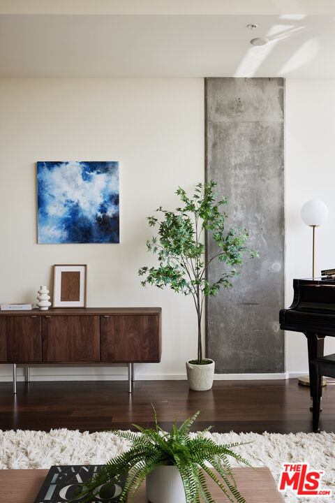 Building Photo - 1155 S Grand Ave