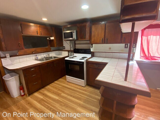 Foto del edificio - 1 br, 1 bath House - 116 2nd St.